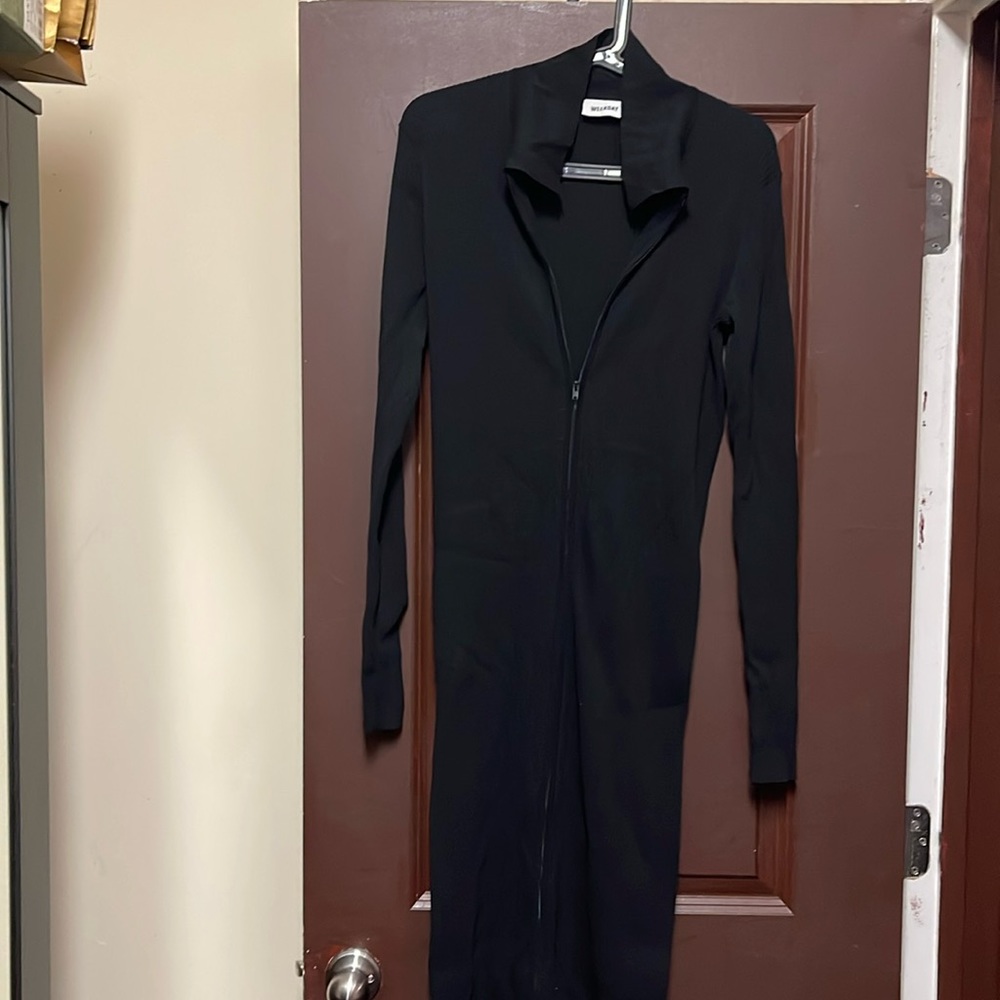 Zipper black knit dress midi only worn once price is firm